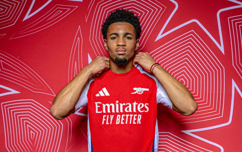 Nwaneri chia tay Arsenal - Gia nhập ông lớn bóng đá Pháp 1 Arsenal cho phép Nwaneri gia nhập Marseille