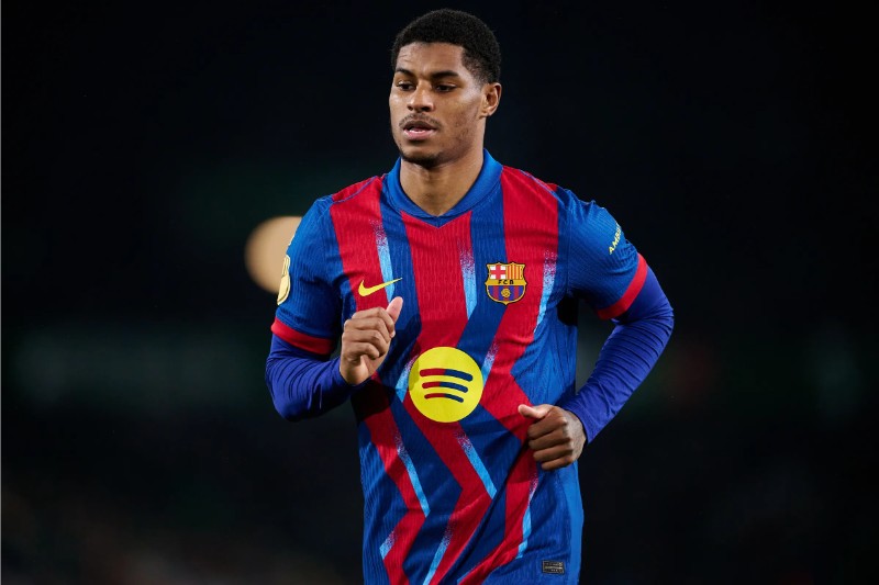 Rashford là trụ cột trong đội hình Barca