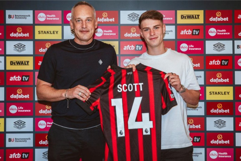 Alex Scott có thể thay thế Enzo Fernandez 