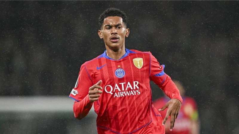 Mbappe yêu cầu Real chiêu mộ Senny Mayulu 3 PSG không có ý định chuyển nhượng Mayulu