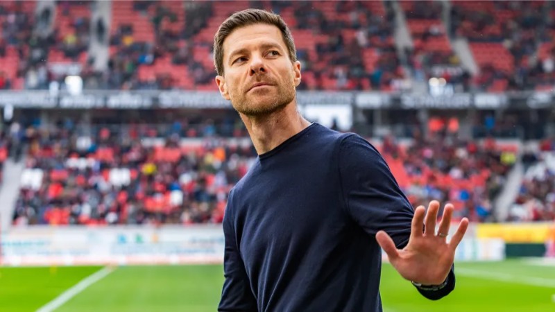 Alonso có thể thay thế Arne Slot vào cuối mùa